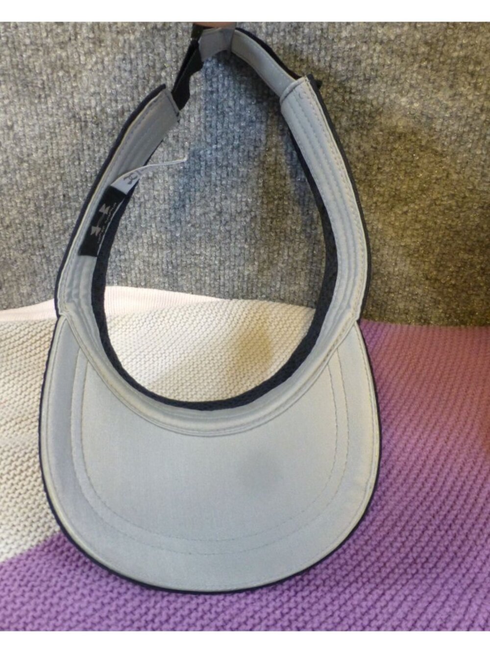 Under Armour Black Adjustable Athletic Visor Hat With Logo Lightweight Breathabl - Picture 6 of 8